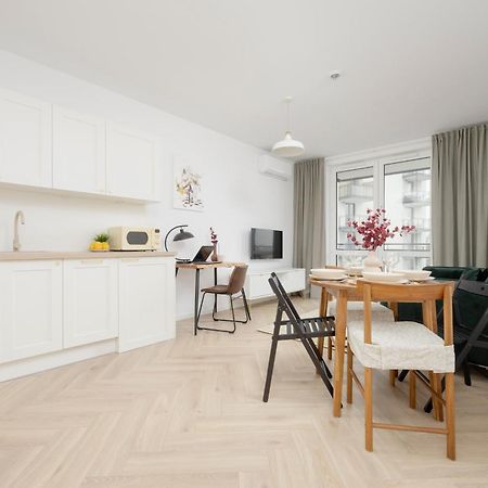 Modern Apartment With Balcony Near Aleje Jerozolimskie By Noclegi Renters Warszawa Zewnętrze zdjęcie